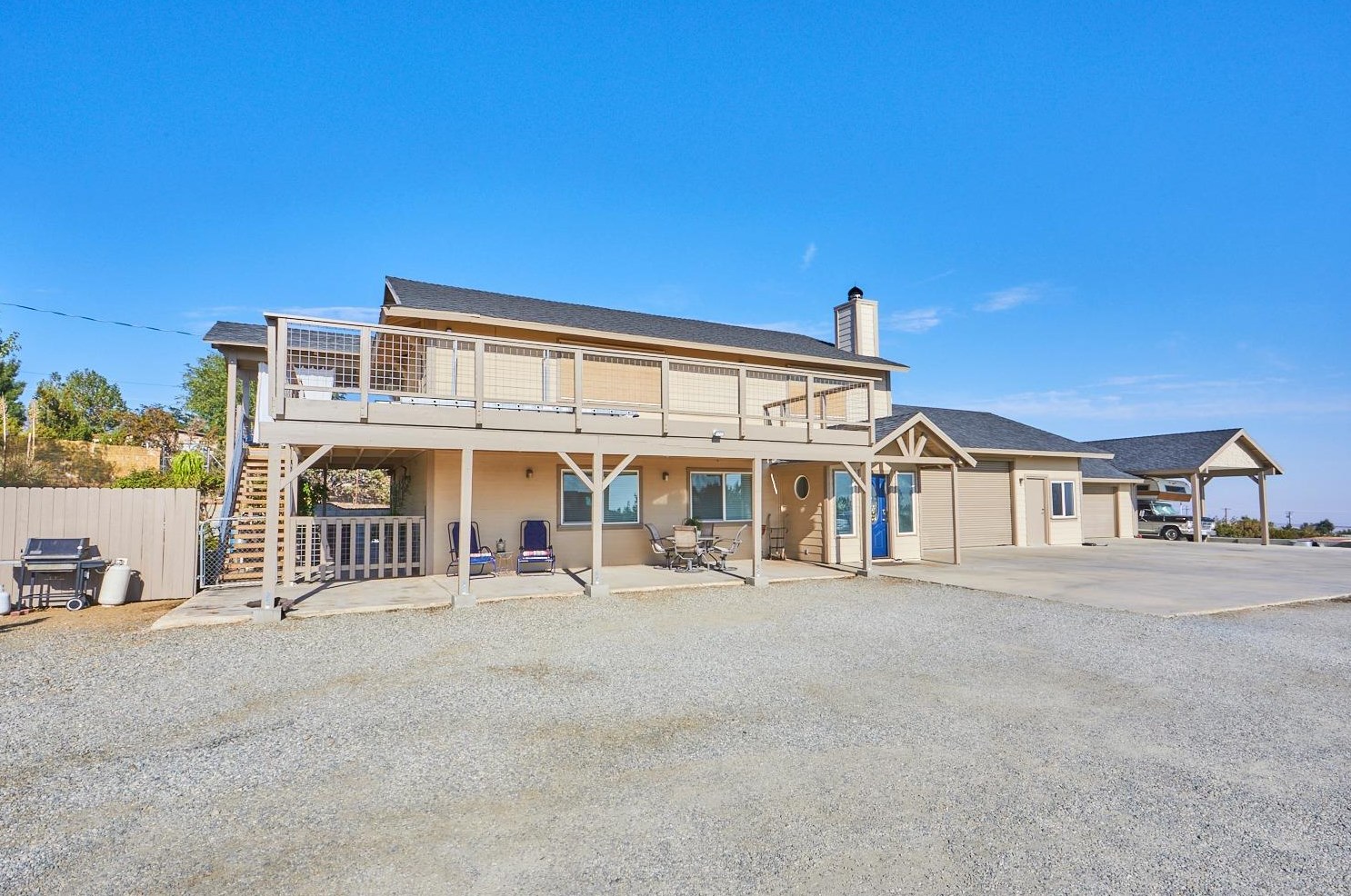 9188 Spruce Rd, Pinon Hills, CA 92372-9735