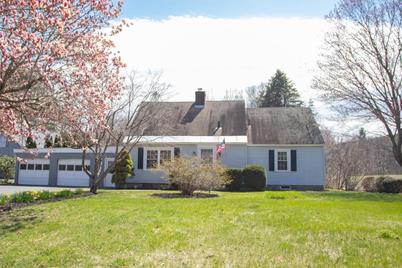 279 Mountain Rd Greenfield Ma 01301 Mls 72648209 Coldwell Banker