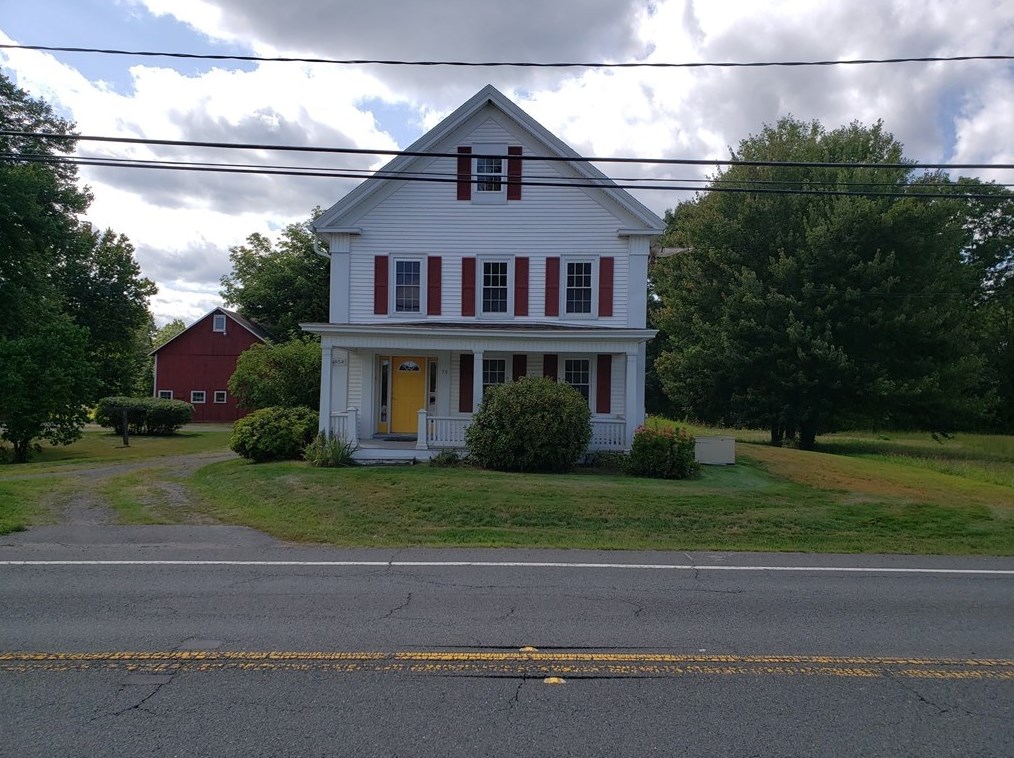 79 State Rd, Whately, MA 01373-9653