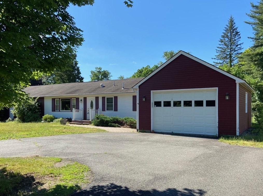 6 Crestview Dr, North Hadley, MA 01035 exterior