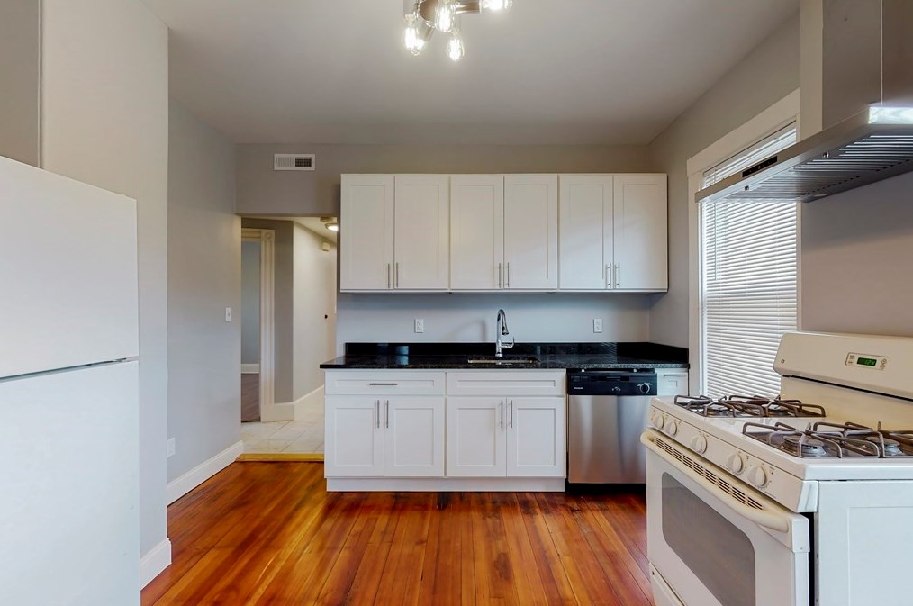 166 Sydney St, Boston, MA 02125 exterior
