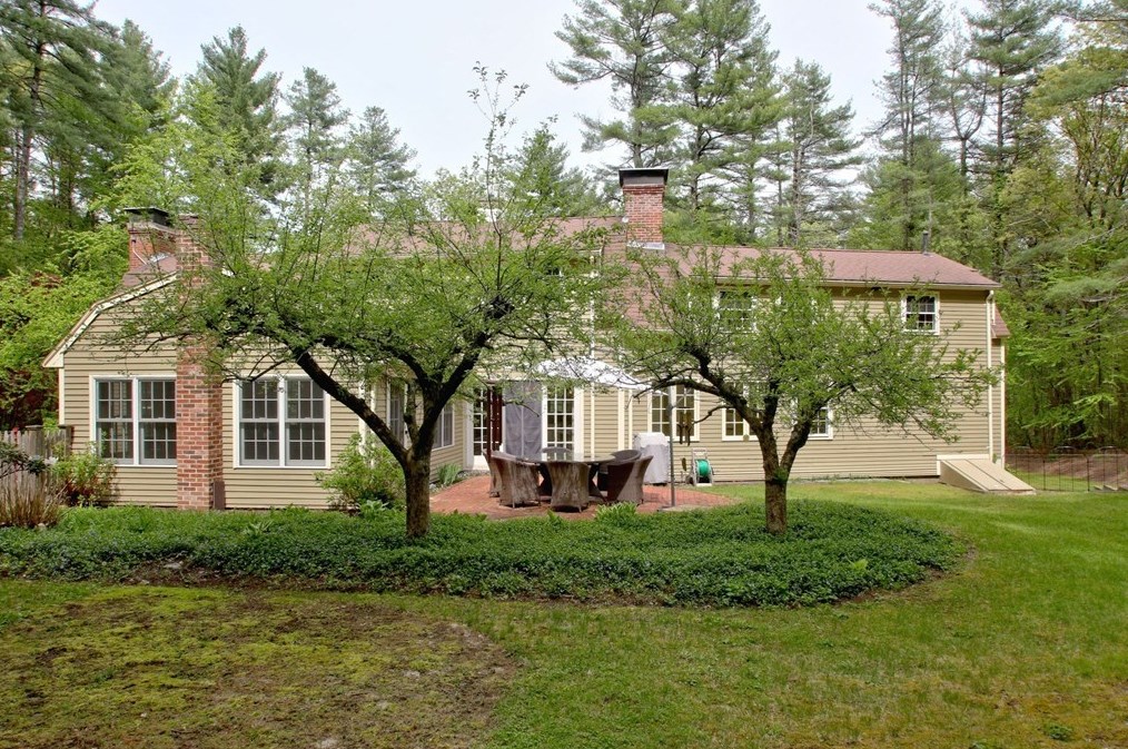 133 Dutton Rd, North Sudbury, MA 01776 exterior