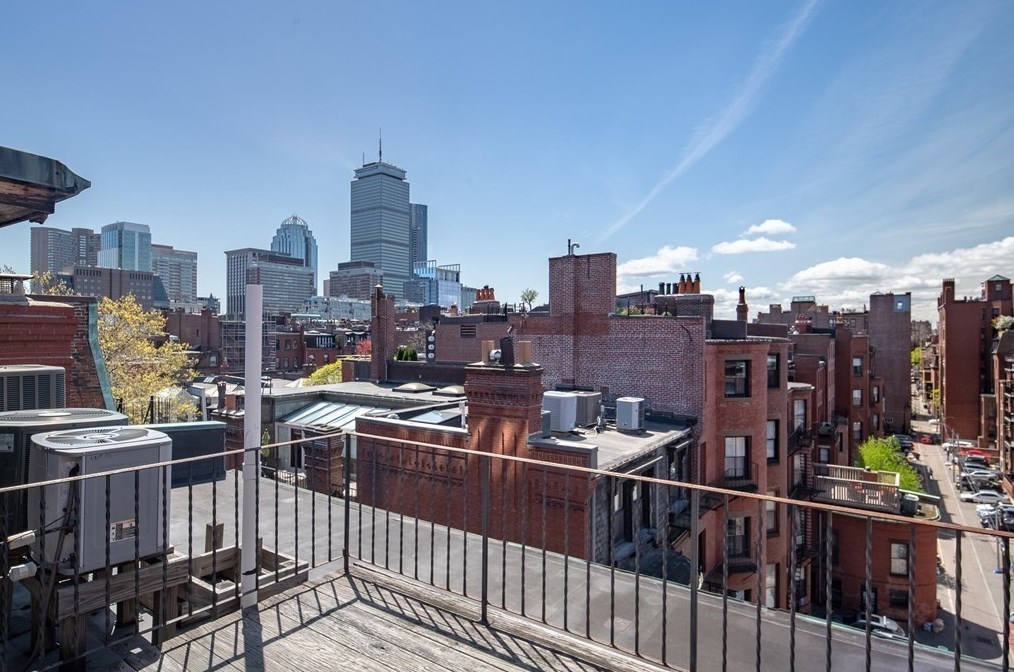 328 Dartmouth St, Boston, MA 02116