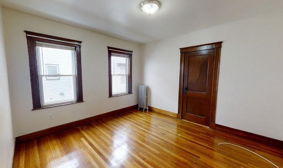 89 2nd St #1, Medford, MA 02155