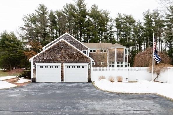 465 Chandler St, Duxbury, MA 02332 exterior