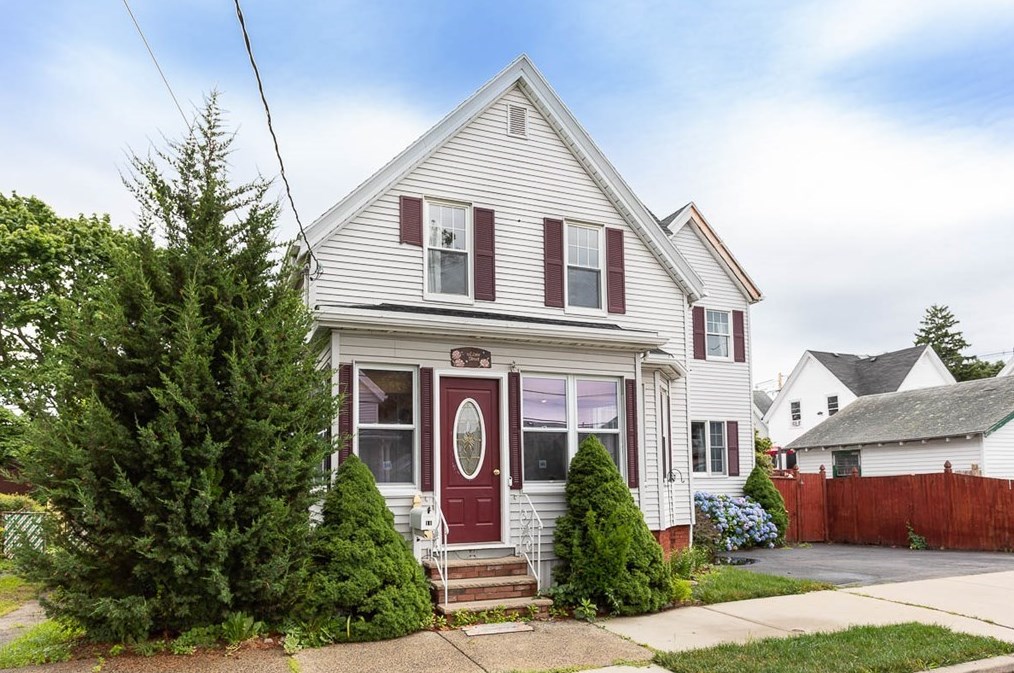 11 Elvir St, Lynn, MA 01902-1012