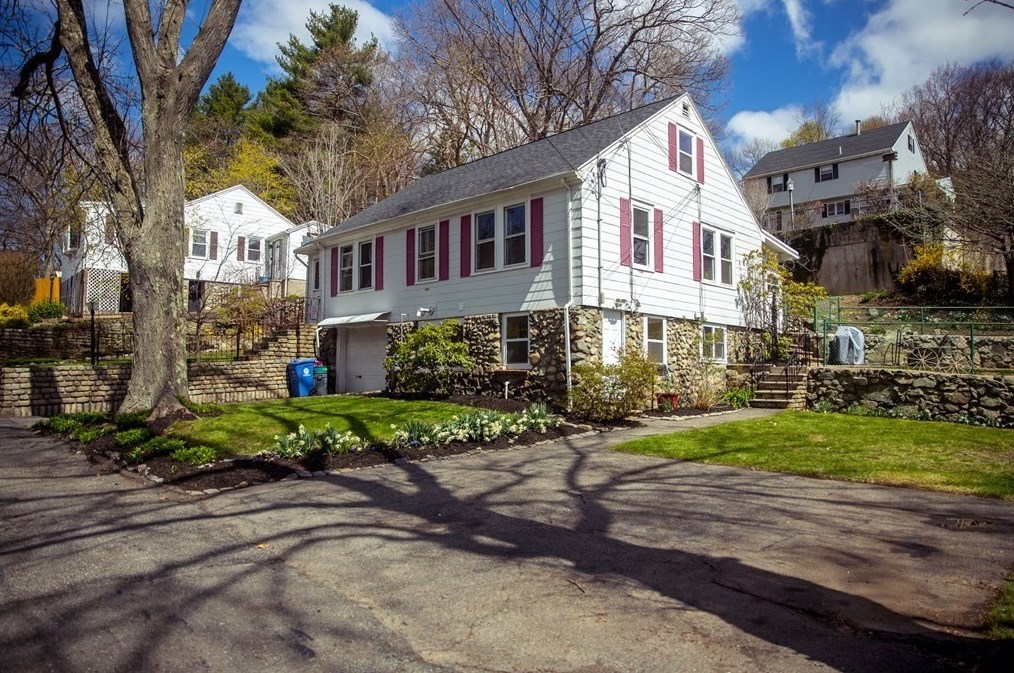 111 Spring St, Wakefield, MA 01880 exterior