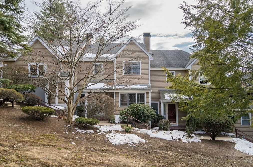 210 Bishops Forest Dr, Waltham, MA 02452 exterior