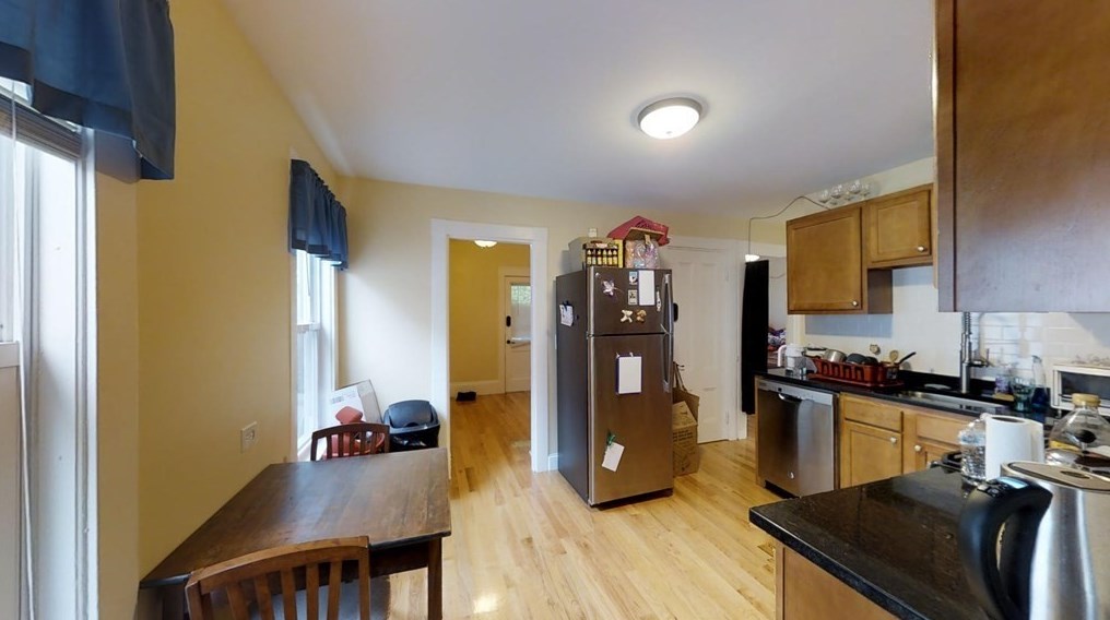 7 Jay St #2, Somerville, MA 02144