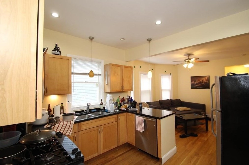 19 Chandler St #1, Somerville, MA 02144