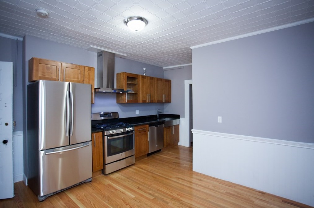 173 Rindge Ave #3l, Cambridge, MA 02139
