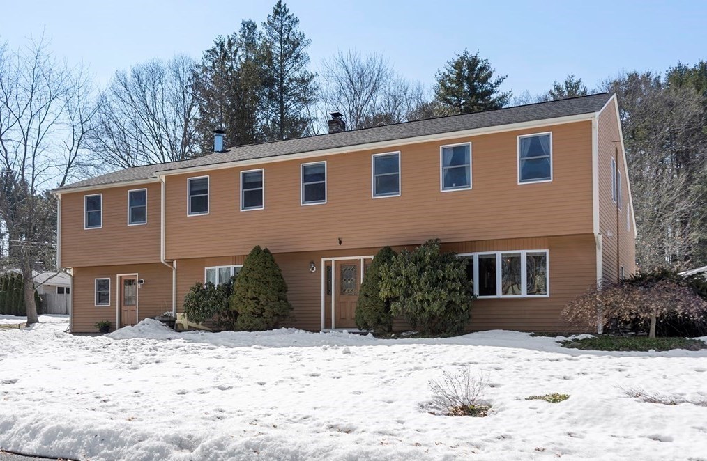 21 Daniels Rd, Framingham, MA 01701-2703