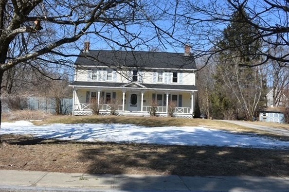 55 High St, Uxbridge, MA 01569 exterior