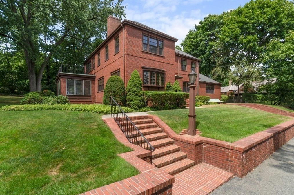 7 Tyler Rd, Belmont, MA 02478 exterior