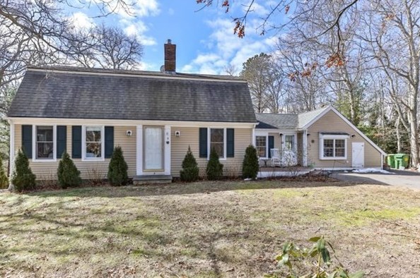 9 Fox Hill Ln, East Sandwich, MA 02537 exterior