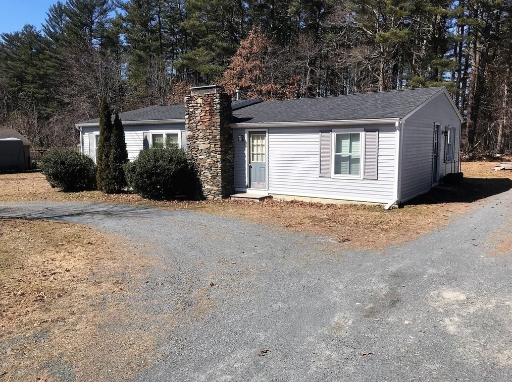 13 Roosevelt Ave, Middleboro, MA 02346 exterior