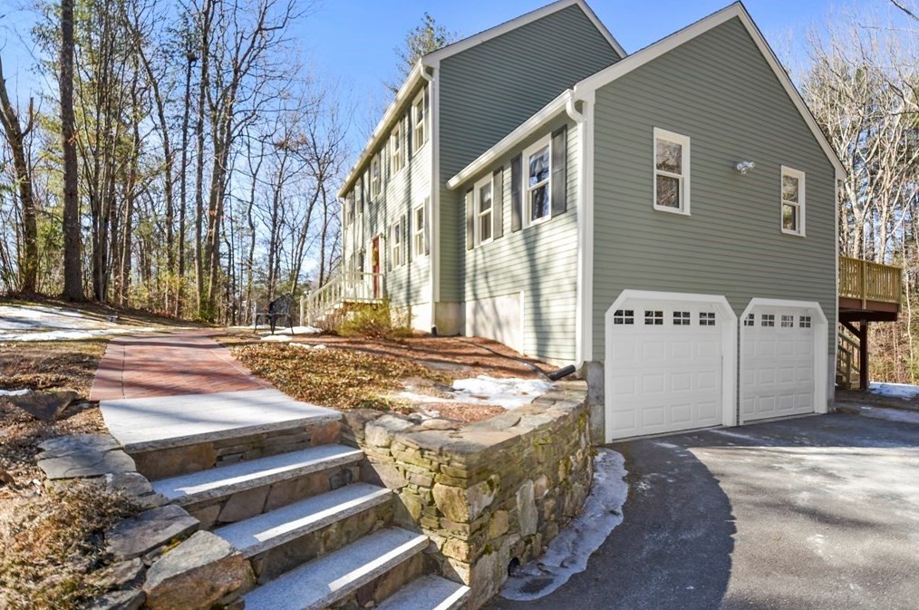 45 Spencer Cir, Groton, MA 01450 exterior