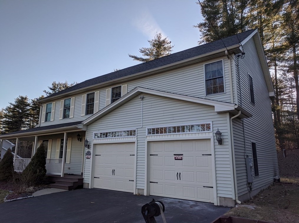 1623 Center St, Ludlow, MA 01056 exterior