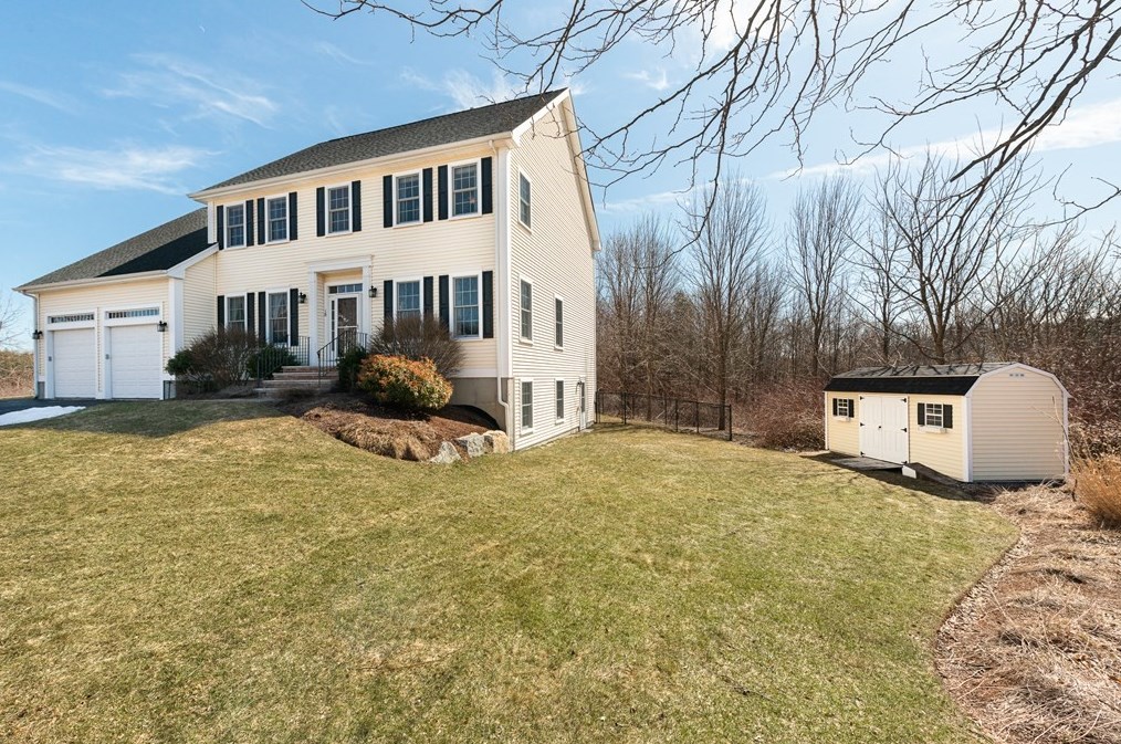 18 Mill River Ln, Rowley, MA 01969 exterior