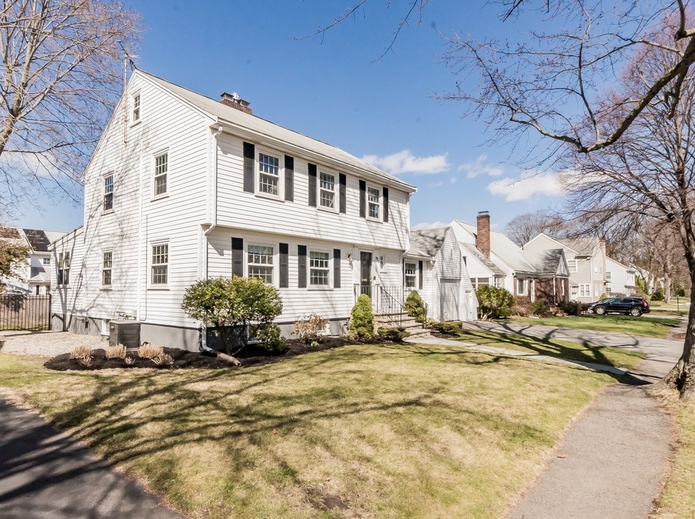 79 Betts Rd, Belmont, MA 02478-3880