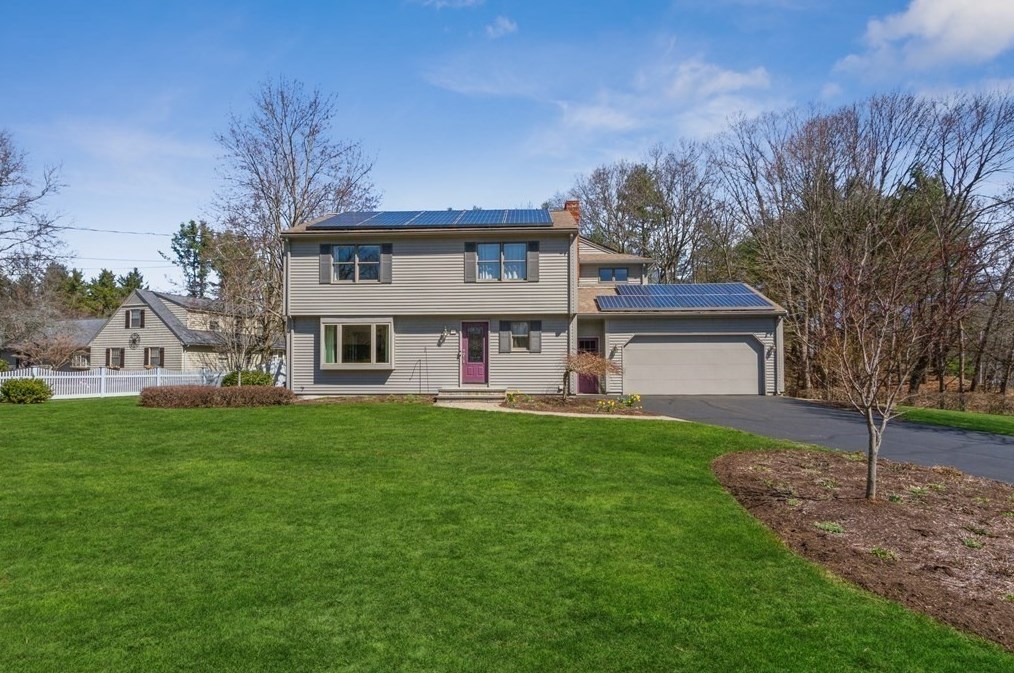 62 Wamsutta Rd, South Attleboro, MA 02703 exterior