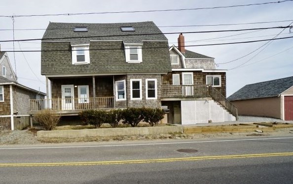 1064 Nantasket Ave, Nantasket Beach, MA 02045 exterior