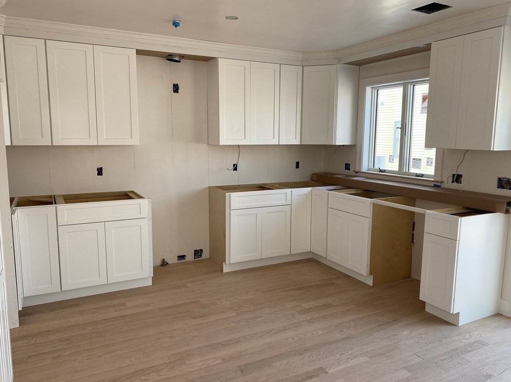 133 Ash St, Waltham, MA 02453-5114