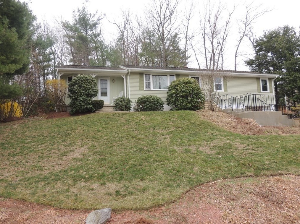 15 Dawson Cir, Holden, MA 01520 exterior