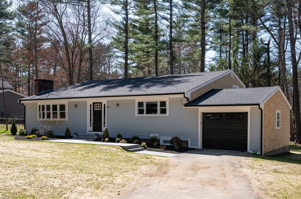 22 Highland Dr, Pembroke, MA 02359 exterior