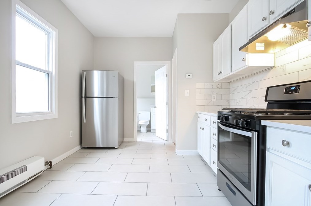 107 Columbia St #3, Cambridge, MA 02139