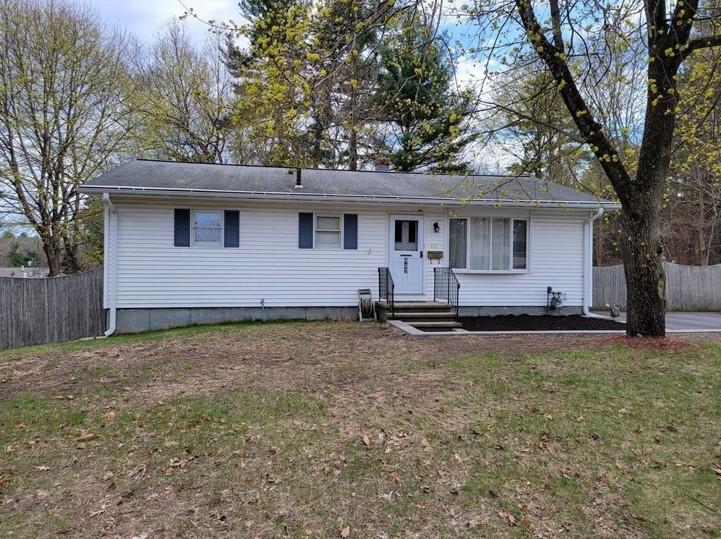 447 Shawsheen St, Tewksbury, MA 01876-3249