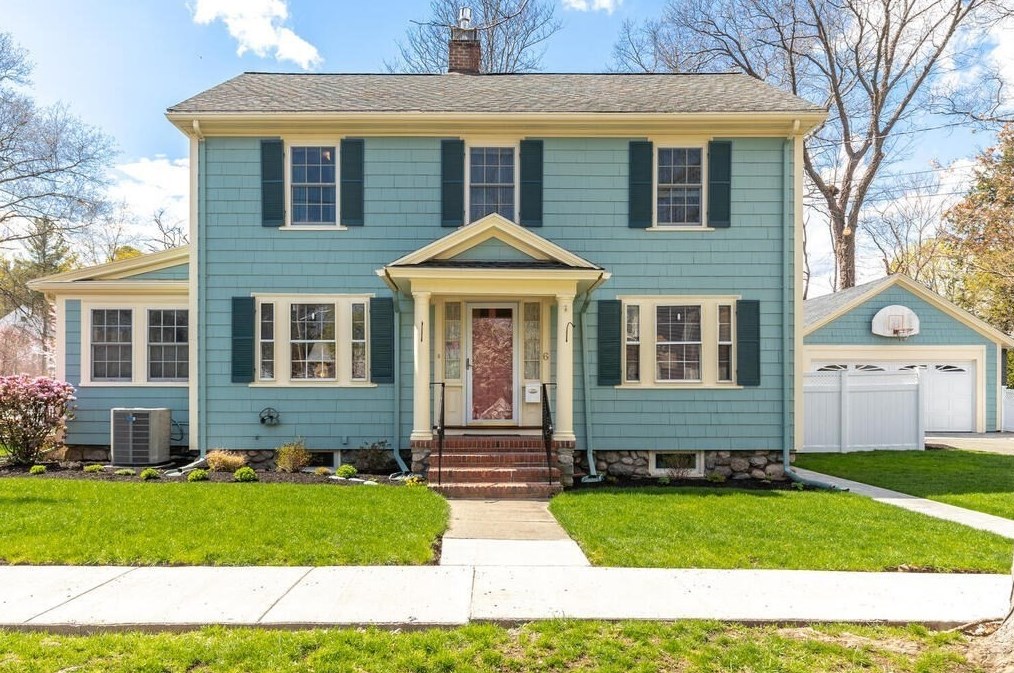 6 Melbourne Ave, Melrose, MA 02176 exterior