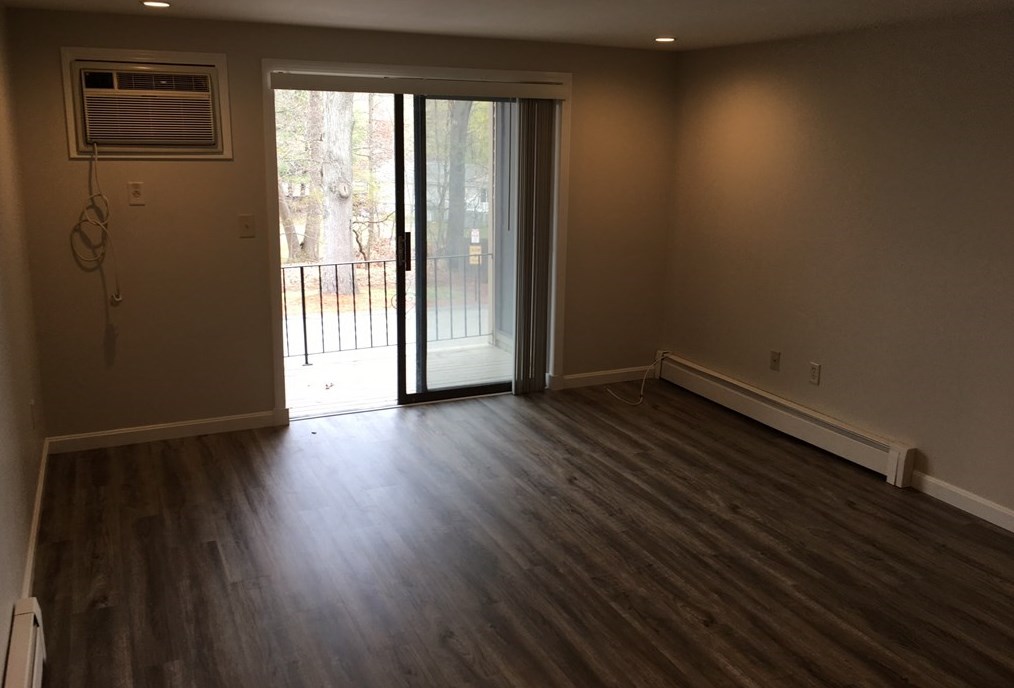 49 Parker Ave #8, Dracut, MA 01826
