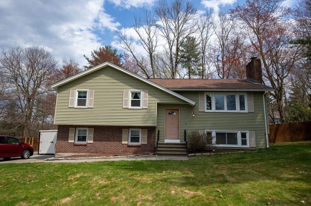 18 Naugler Ave, Marlboro, MA 01752 exterior