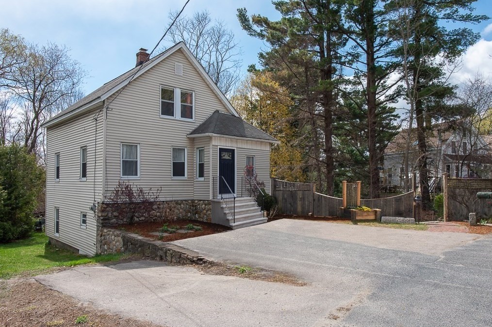 29 Dilla St, Milford, MA 01757 exterior