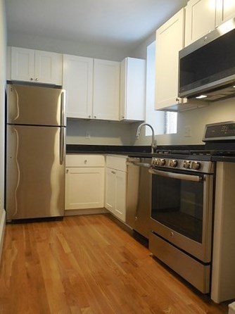 40 Cedar St Apt 1r, Somerville, MA