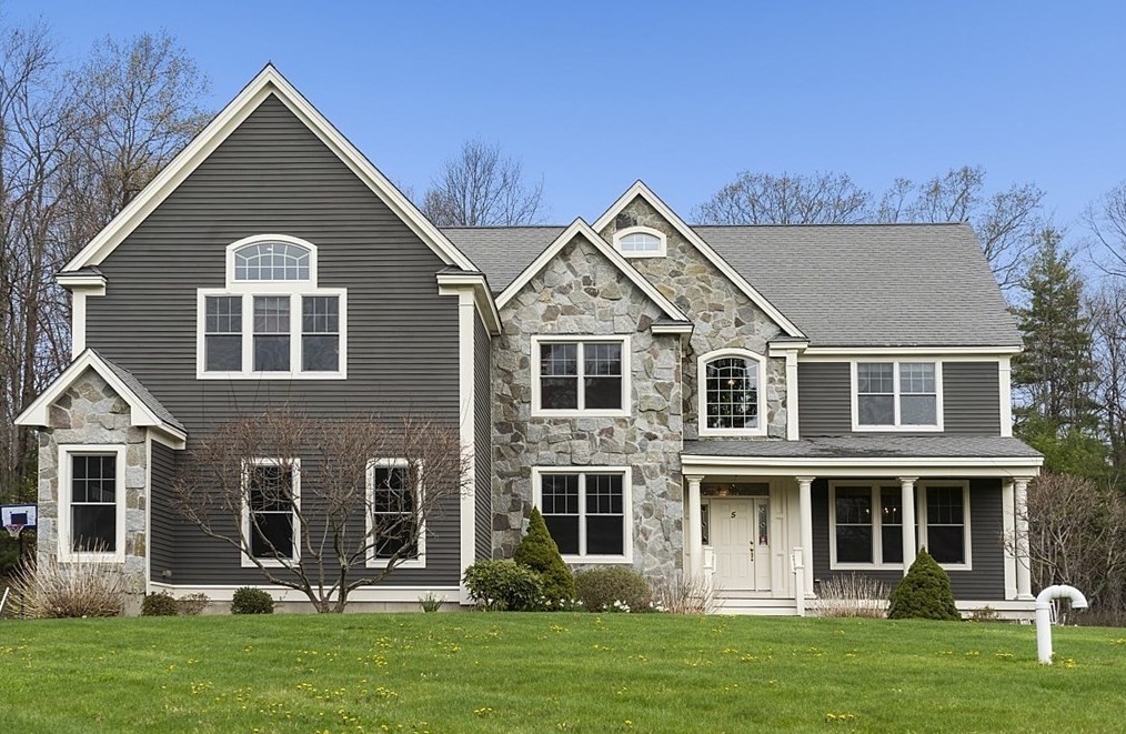 5 Ridgefield Cir, Boylston, MA 01505 exterior