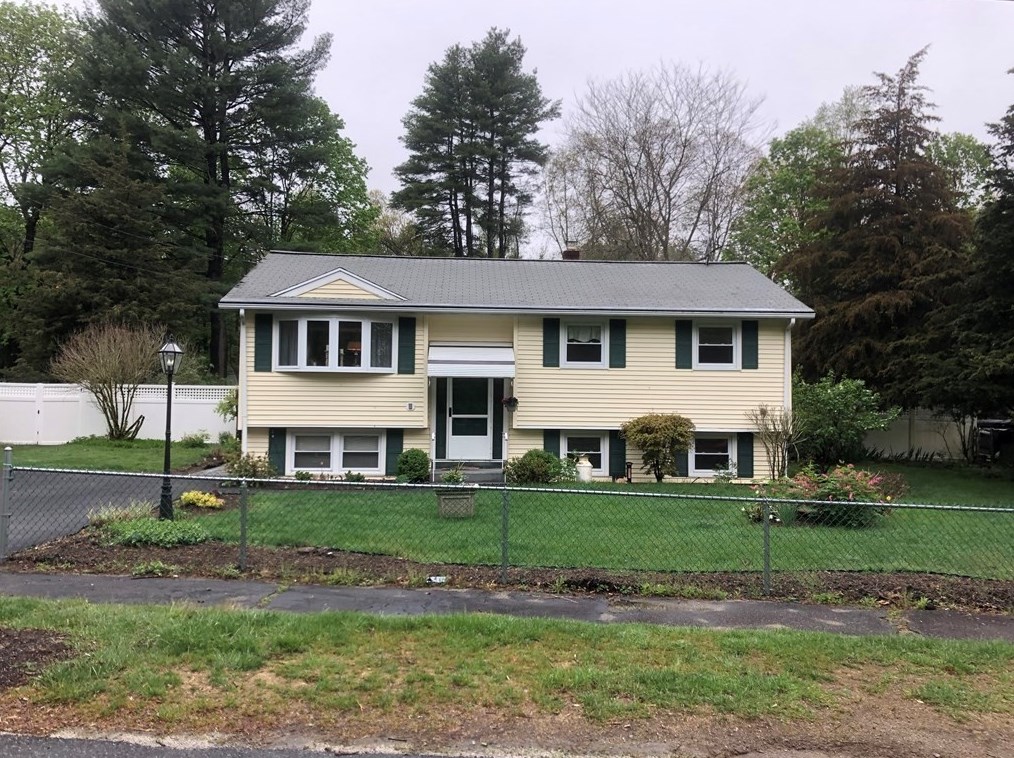 12 Christopher Rd, Holliston, MA 01746 exterior