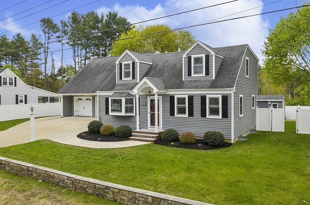 12 Kent St, Tewksbury, MA 01876 exterior