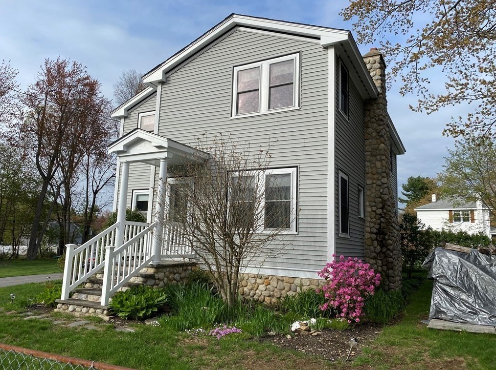 34 Natick St, Lunenburg, MA 01462 exterior