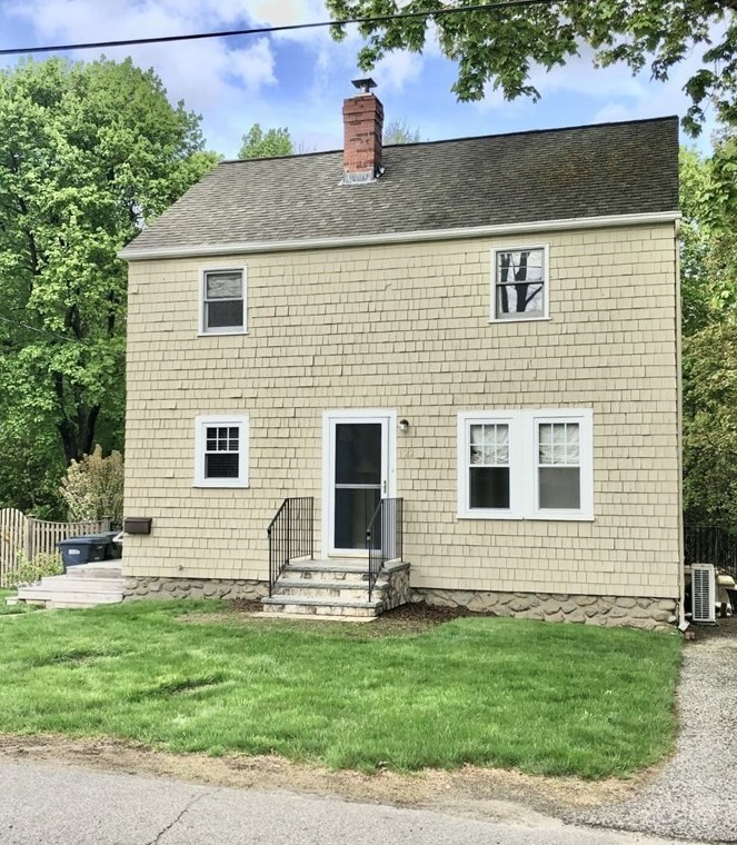 22 Anthony Dr, Holden, MA 01520 exterior