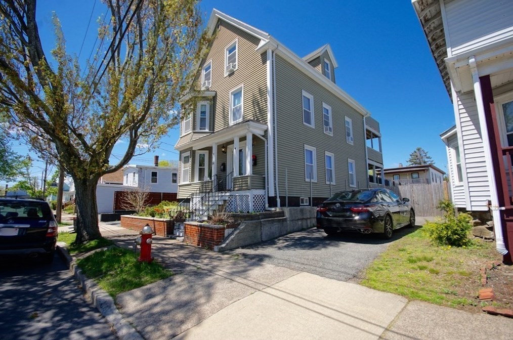 30 Melvin Ave, Lynn, MA 01902 exterior