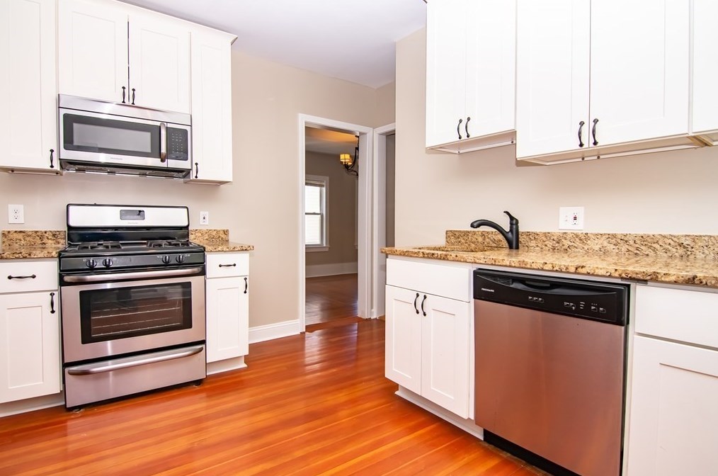 21 Craigie St #2, Somerville, MA 02143