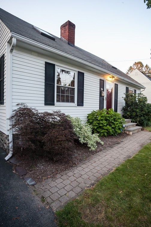 84 Warren Ave, Marlboro, MA 01752 exterior