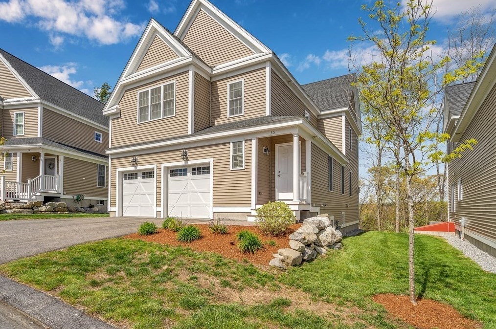 30 Longview Cir, Ayer, MA 01432 exterior