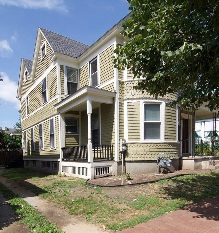 56 Mulberry St #1, Springfield, MA 01105
