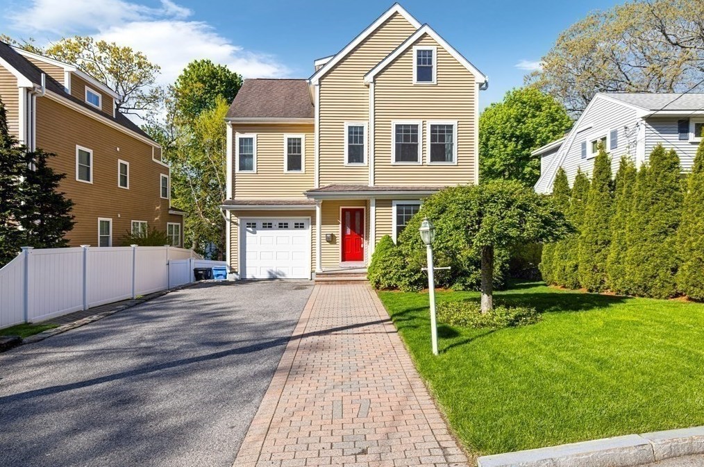 17 Knox St, Belmont, MA 02478 exterior