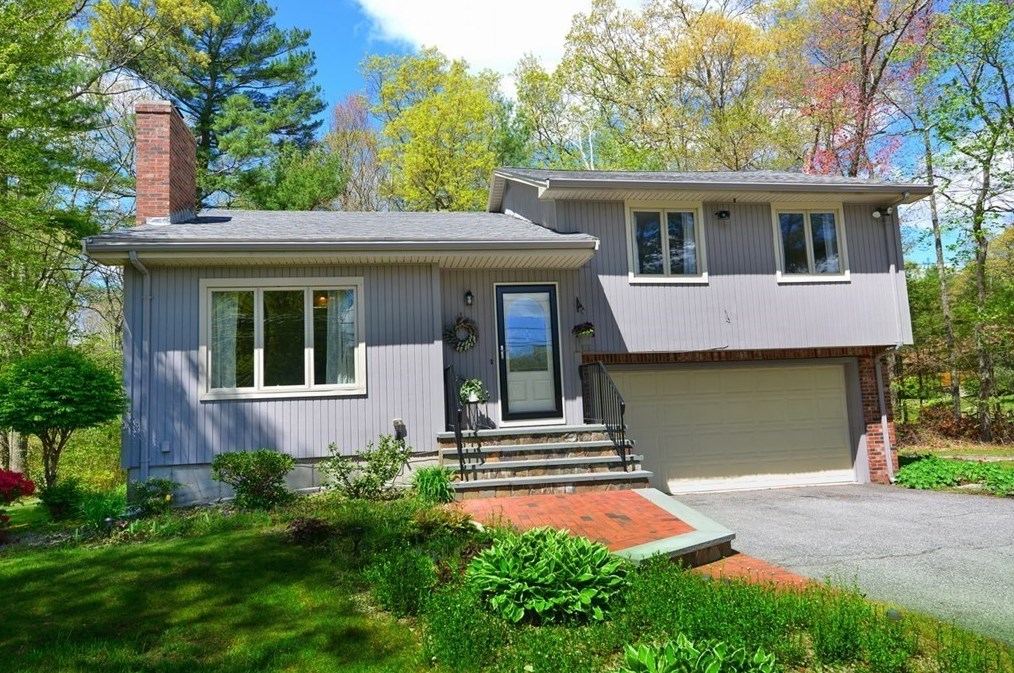 37 Maple St, Norton, MA 02766 exterior