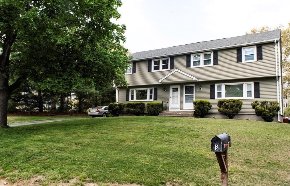 5 Morgan Dr, Chelmsford, MA exterior