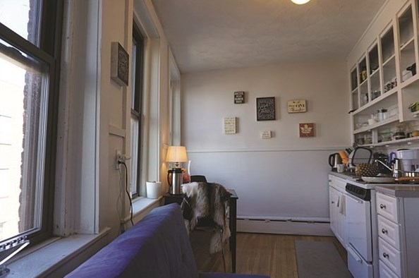 106 Willow St #4, Cambridge, MA 02141